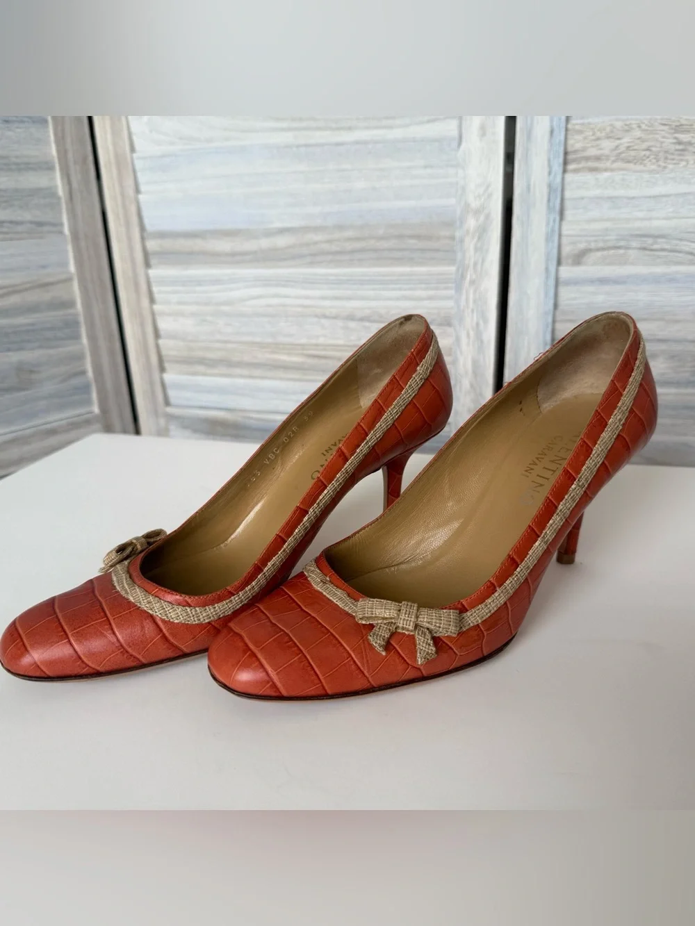 RARE Valentino Garavani Croc-Embossed Orange Leather Pumps with Gold Trim